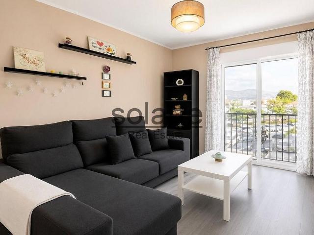 Piso en venta en calle De València, Barcelona, de 79 m² 3 habitaciones por 520.000