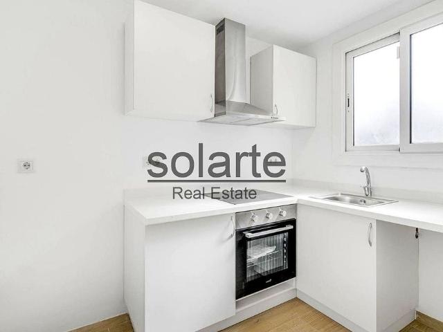 Piso en venta en calle De Vallparda, Hospitalet de Llobregat, L´, de 48 m² 2 habitaciones por 163.000