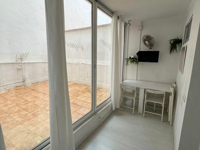 Piso en venta en calle De Vaquer, Hospitalet de Llobregat, L´, de 120 m² 6 habitaciones por 350.000