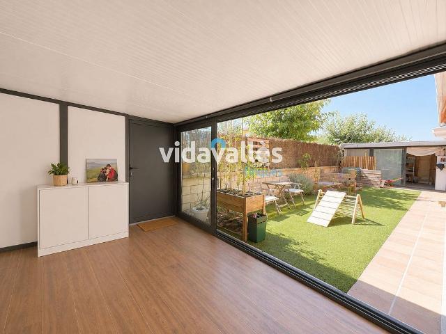 Piso en venta en calle De Velázquez, Roca del Vallès, la, de 105 m² 4 habitaciones por 394.000