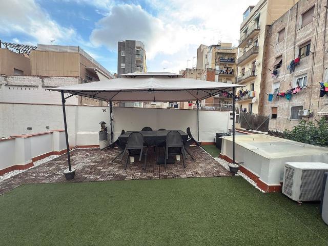 Piso en venta en calle De Ventura Plaja, Barcelona, de 46 m² 2 habitaciones por 269.000