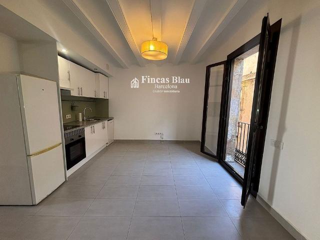 Piso en venta en calle De Verdaguer i Callís, Barcelona, de 40 m² 1 habitación por 230.000