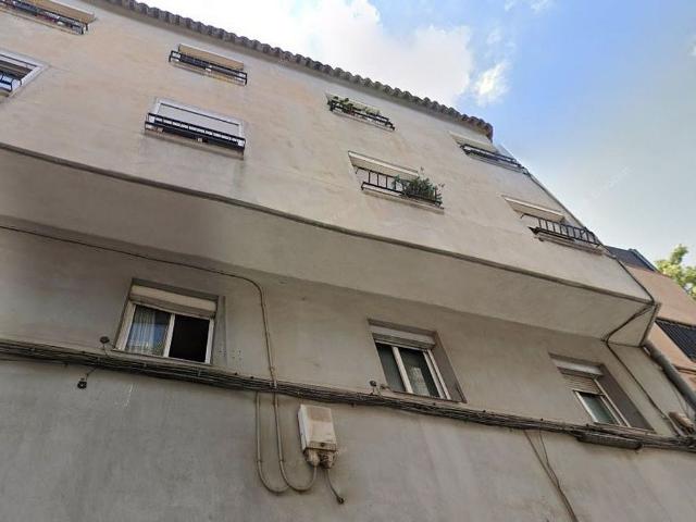 Piso en venta en calle De Verdi, Santa Coloma de Gramanet, de 50 m² 2 habitaciones por 104.000