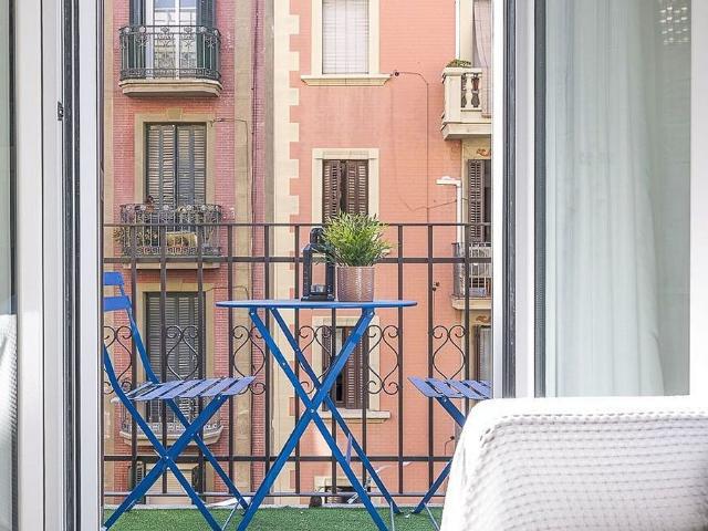 Piso en venta en calle De Vila i Vilà, Barcelona, de 52 m² 1 habitación por 360.000