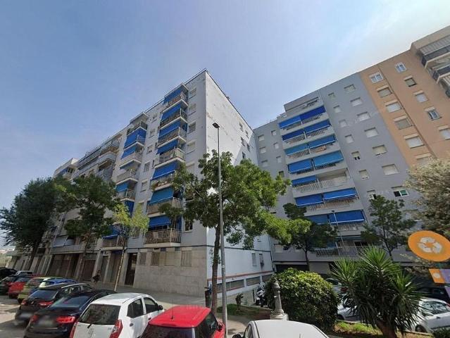 Piso en venta en calle De Xúquer, Terrassa, de 95 m² 3 habitaciones por 114.500
