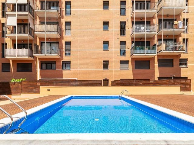 Piso en venta en calle De Zurbano, Sabadell, de 65 m² 2 habitaciones por 243.000 €
