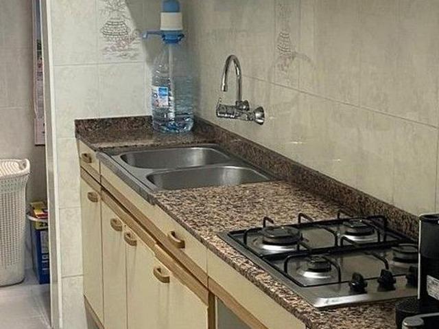 Piso en venta en calle D'eduard Tubau, Barcelona, de 60 m² 3 habitaciones por 195.000