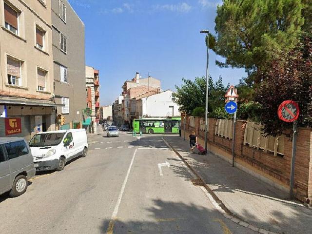 Piso en venta en calle Del Vallès, Manresa, de 63 m² 2 habitaciones por 53.800