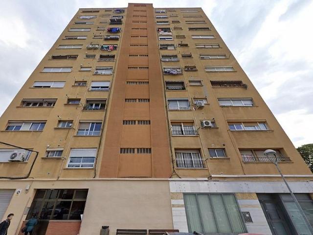 Piso en venta en calle Del Vinticinc de Setembre, Terrassa, de 40 m² 2 habitaciones por 149.500