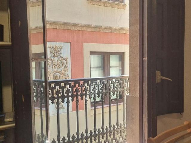 Piso en venta en calle Del Vidre, Barcelona, de 79 m² 2 habitaciones por 350.000