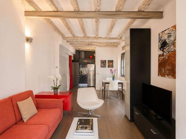 Piso en venta en calle Del Baluard, Barcelona, de 32 m² 1 habitación por 203.000