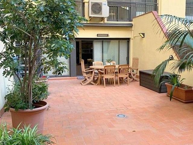 Piso en venta en calle Del Bisbe Laguarda, Barcelona, de 96 m² 3 habitaciones por 485.000