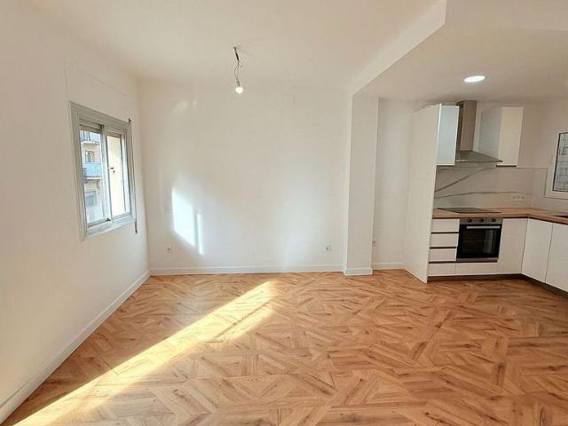 Piso en venta en calle Del Bruc, Vilanova i La Geltrú, de 60 m² 2 habitaciones por 238.500