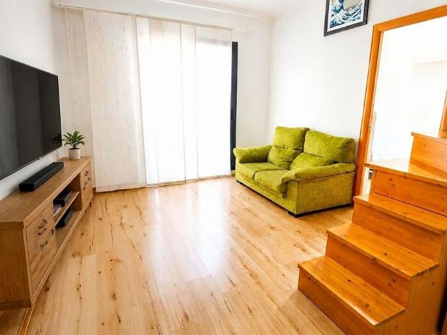 Piso en venta en calle Del Cardenal Cisneros, Barcelona, de 73 m² 2 habitaciones por 369.000