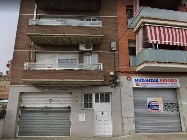Piso en venta en calle Del Carril, Montcada i Reixac, de 157 m² 3 habitaciones por 226.000