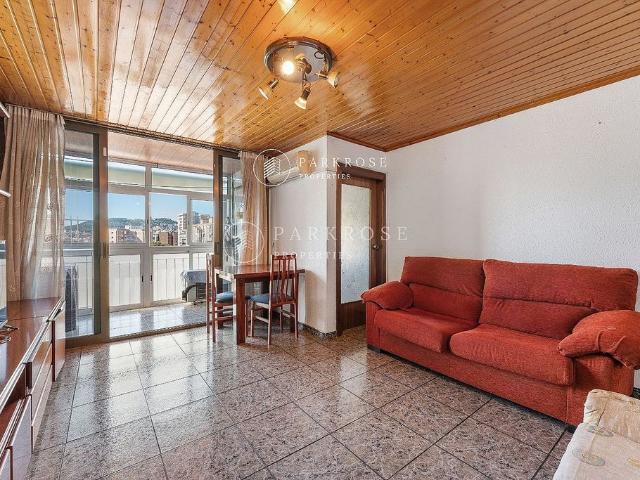 Piso en venta en calle Del Castor, Barcelona, de 86 m² 3 habitaciones por 305.000