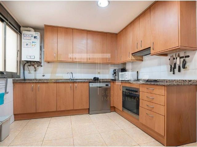 Piso en venta en calle Del Comte Jofre, Sabadell, de 78 m² 3 habitaciones por 279.900