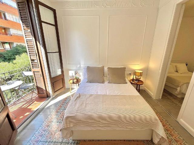 Piso en venta en calle Del Consell de Cent, Barcelona, de 94 m² 3 habitaciones por 630.000