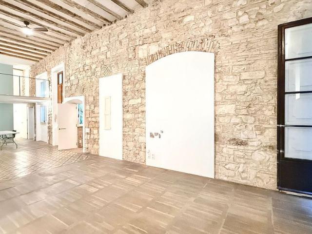 Piso en venta en calle Del Correu Vell, Barcelona, de 122 m² 2 habitaciones por 575.000