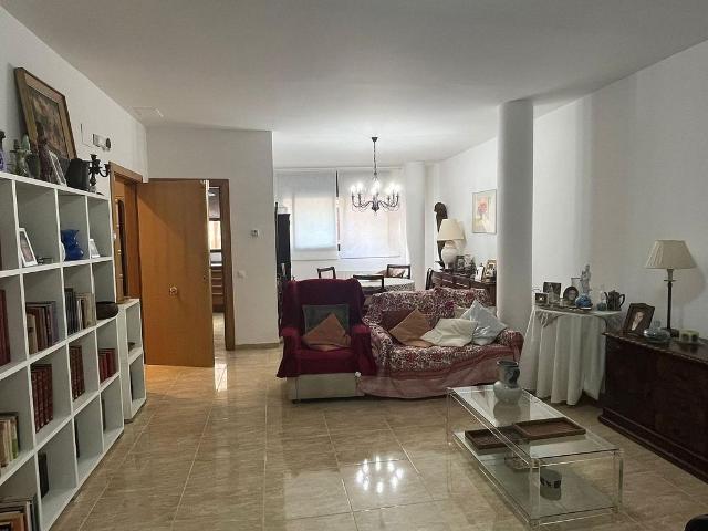 Piso en venta en calle Del Diumenge, Riudecanyes, de 85 m² 4 habitaciones por 189.000 €