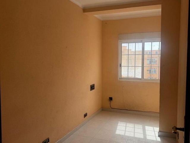 Piso en venta en calle Del Doctor Gimbernat, Reus, de 105 m² 4 habitaciones por 149.900