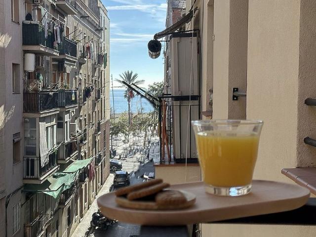Piso en venta en calle Del Doctor Giné i Partagàs, Barcelona, de 34 m² 1 habitación por 230.000