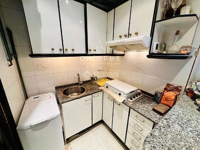Piso en venta en calle Del Doctor Giné i Partagàs, Barcelona, de 34 m² 2 habitaciones por 175.000