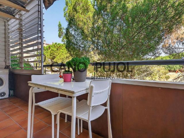 Piso en venta en calle Del Doctor Ferran, Rubí, de 71 m² 3 habitaciones por 315.000