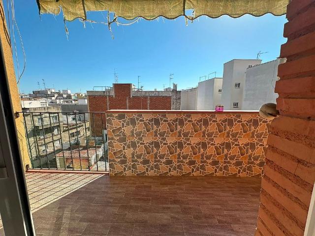 Piso en venta en calle Del Doctor Fleming, Vilanova i La Geltrú, de 85 m² 3 habitaciones por 200.000