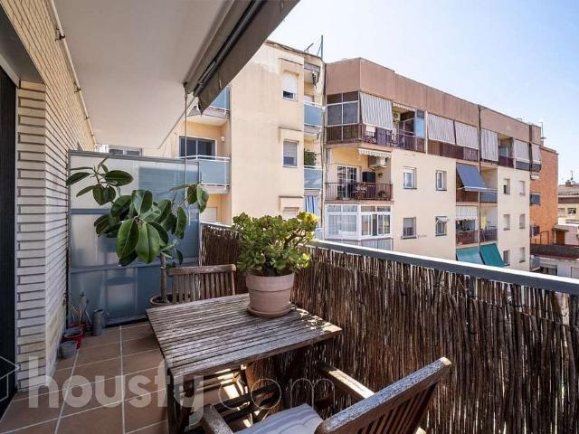 Piso en venta en calle Del Doctor Fleming, Castelldefels, de 99 m² 3 habitaciones por 485.000