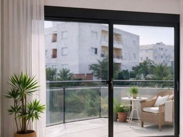 Piso en venta en calle Del Doctor Fleming, Cubelles, de 80 m² 2 habitaciones por 320.000