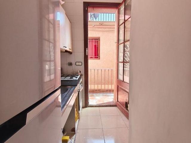Piso en venta en calle Del Doctor Martí Julià, Hospitalet de Llobregat, L´, de 30 m² 1 habitación por 119.000