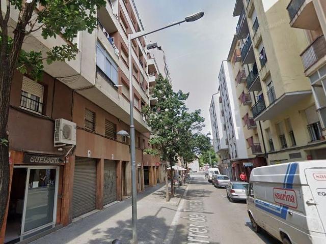 Piso en venta en calle Del Doctor Sambola, Salt, de 86 m² 3 habitaciones por 74.000