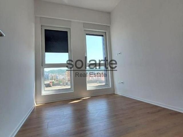 Piso en venta en calle Del Doctor Pagès, Santa Coloma de Gramanet, de 60 m² 3 habitaciones por 177.000