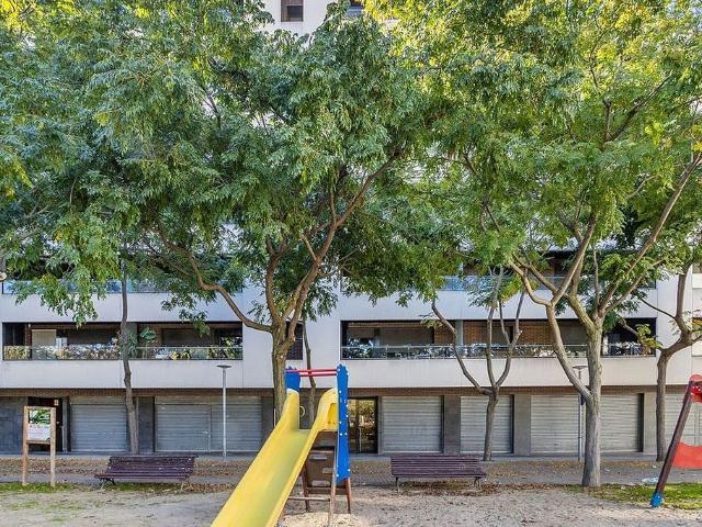 Piso en venta en calle Del Doctor Trueta, Lleida, de 76 m² 3 habitaciones por 176.000