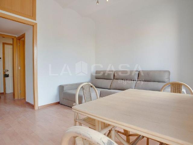 Piso en venta en calle Del Dos de Maig, Barcelona, de 41 m² 2 habitaciones por 320.000