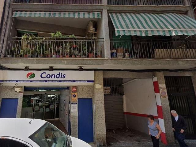 Piso en venta en calle Del Dr Torras i Bages, Santa Coloma de Gramanet, de 73 m² 3 habitaciones por 99.000
