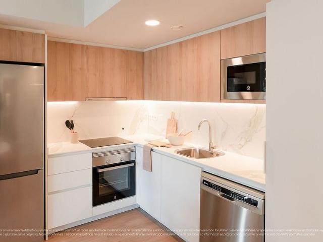 Piso en venta en calle Del Foc, Barcelona, de 97 m² 2 habitaciones por 412.000