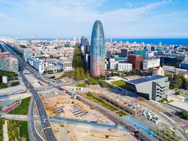 Piso en venta en calle Del Freser, Barcelona, de 75 m² 3 habitaciones por 279.000