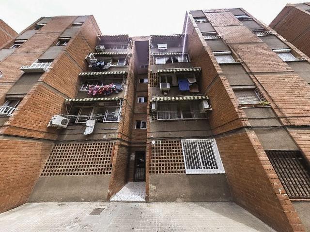 Piso en venta en calle Del Gaià, Barcelona, de 61 m² 1 habitación por 125.800 €