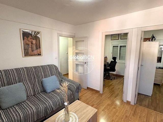 Piso en venta en calle Del General Prim, Hospitalet de Llobregat, L´, de 48 m² 3 habitaciones por 230.000