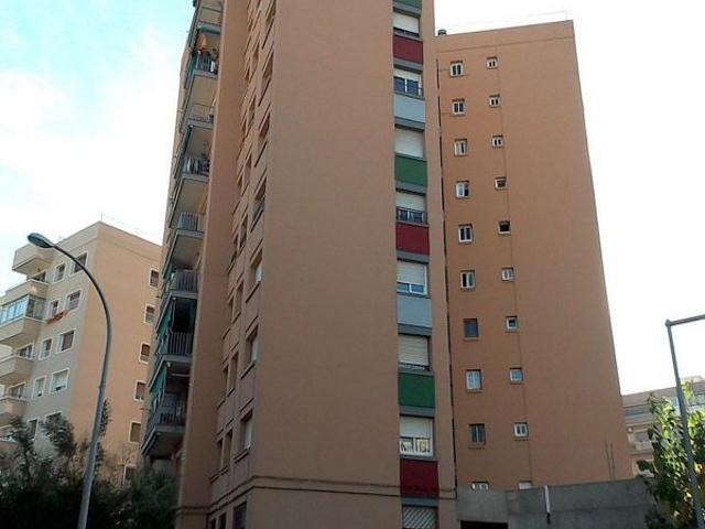 Piso en venta en calle Del Llobregat, Sant Vicenç dels Horts, de 82 m² 3 habitaciones por 167.000