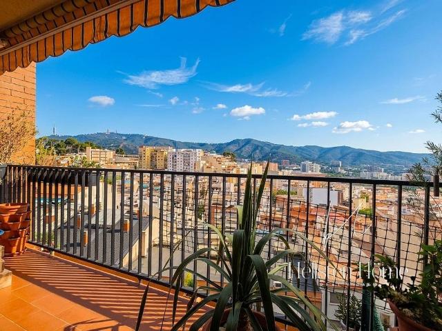 Piso en venta en calle Del Santuari, Barcelona, de 67 m² 3 habitaciones por 319.000