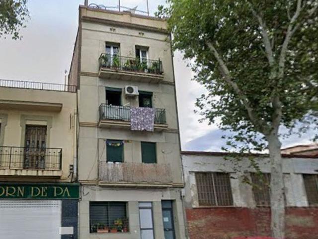 Piso en venta en calle Del Maresme, Barcelona, de 60 m² 1 habitación por 120.000