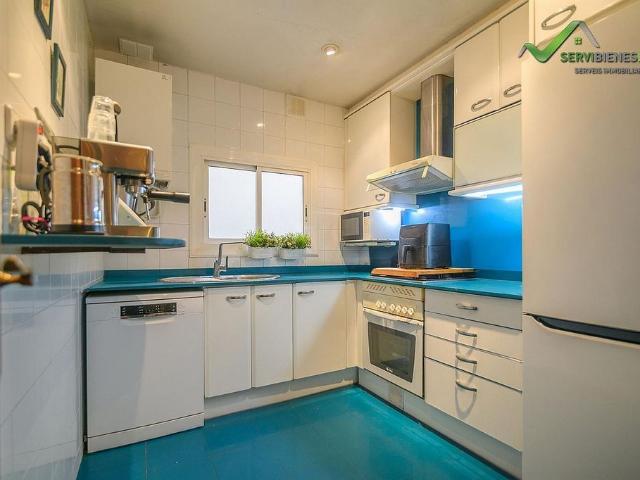 Piso en venta en calle Del Marroc, Barcelona, de 76 m² 4 habitaciones por 370.000