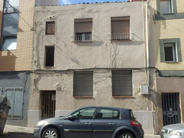 Piso en venta en calle Del Mas Marí, Santa Coloma de Gramanet, de 67 m² 3 habitaciones por 97.000