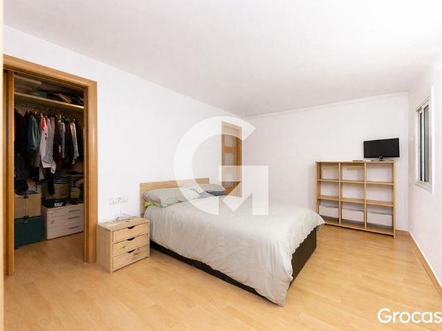 Piso en venta en calle Del Montseny, Hospitalet de Llobregat, L´, de 70 m² 3 habitaciones por 255.000
