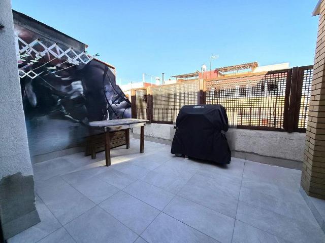 Piso en venta en calle Del Montseny, Ripollet, de 71 m² 3 habitaciones por 219.900