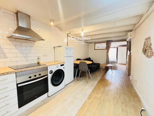 Piso en venta en calle Del Nou, Barcelona, de 30 m² 2 habitaciones por 189.000