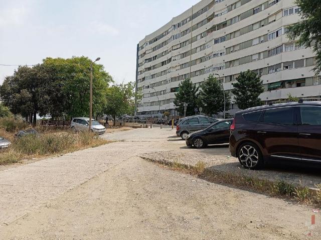 Piso en venta en calle Del Pedraforca, Barcelona, de 60 m² 2 habitaciones por 135.000